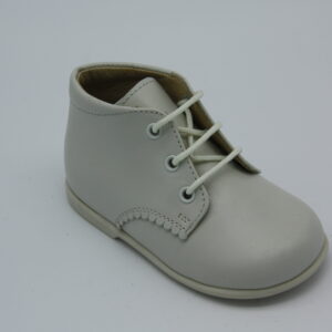 Bota Lisa Cordón Suela Goma